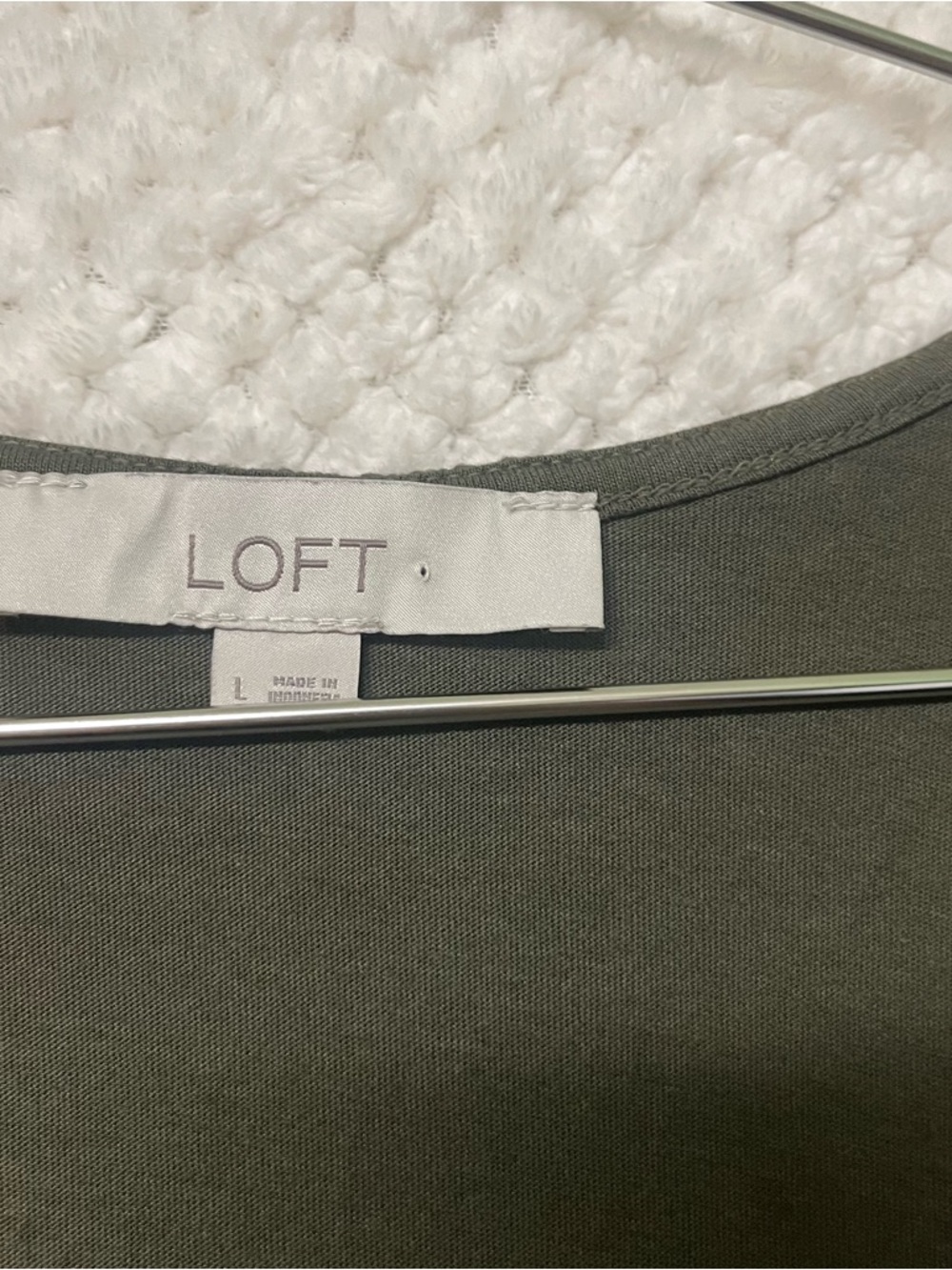 LOFT Shirred Tie Neck Top Green Cotton Blend Boho Chic V-neck Womens Large - Picture 3 of 12